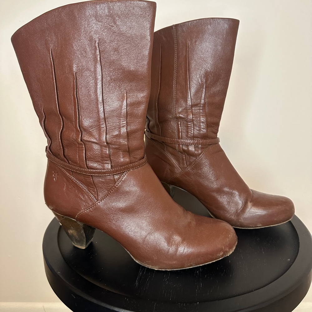 90’s Vintage FRYE Boots 🤎 - Sz9
